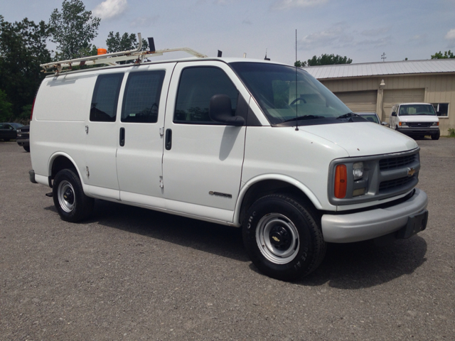 Chevrolet Express 2000 photo 4