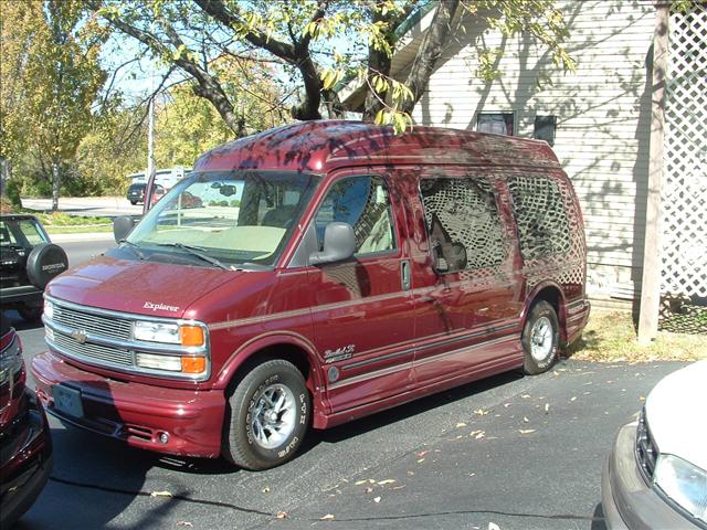 Chevrolet Express Base Passenger Van