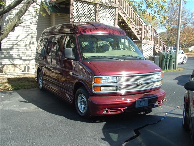 Chevrolet Express 2000 photo 5