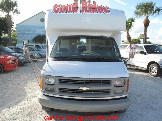 Chevrolet Express 2000 photo 1