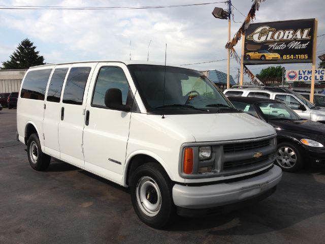 Chevrolet Express 2000 photo 7