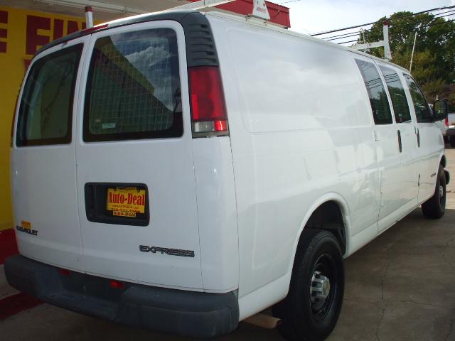 Chevrolet Express 2000 photo 4