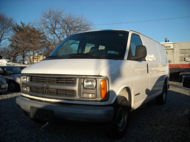 Chevrolet Express XLT Sport 4.6L 2WD Passenger Van