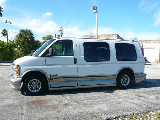 Chevrolet Express Base Passenger Van