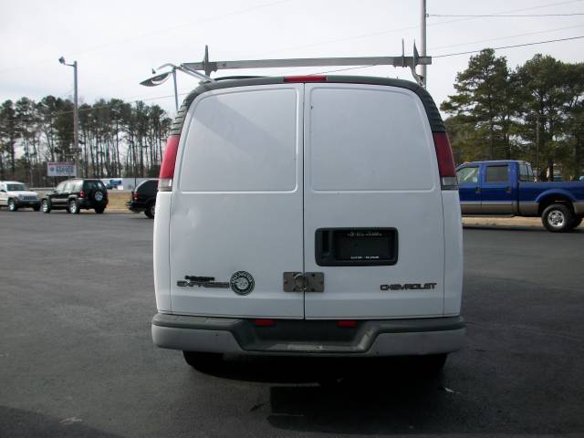 Chevrolet Express 2000 photo 3