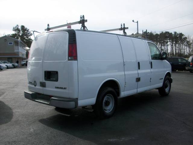 Chevrolet Express 2000 photo 4