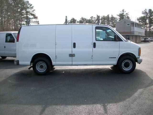 Chevrolet Express 2000 photo 5