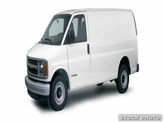 Chevrolet Express 2000 photo 2