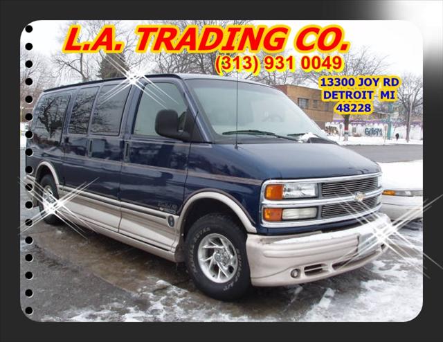 Chevrolet Express Base Passenger Van