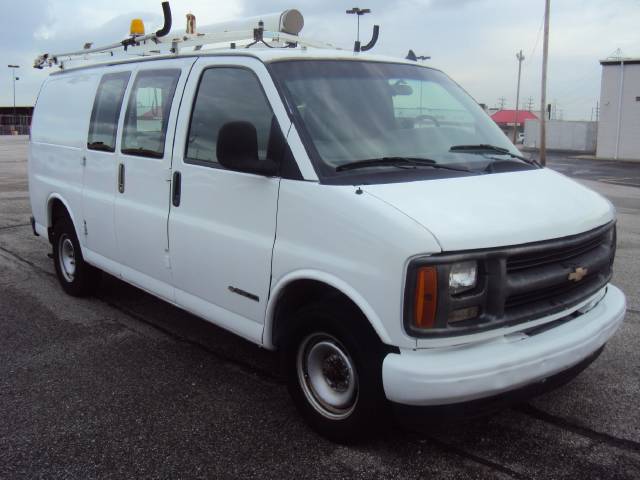 Chevrolet Express 2001 photo 3