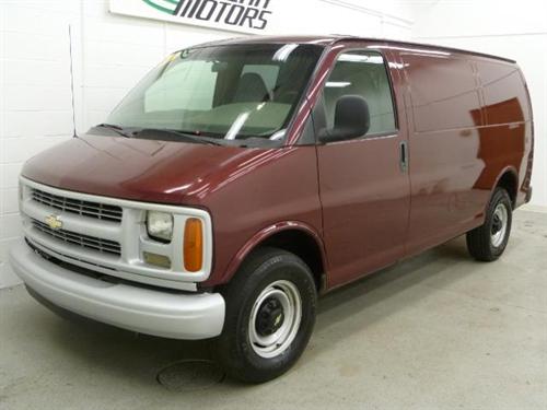 Chevrolet Express 2001 photo 2