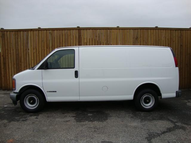 Chevrolet Express 2001 photo 1