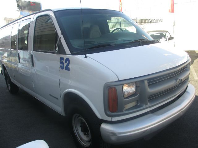 Chevrolet Express 2001 photo 14