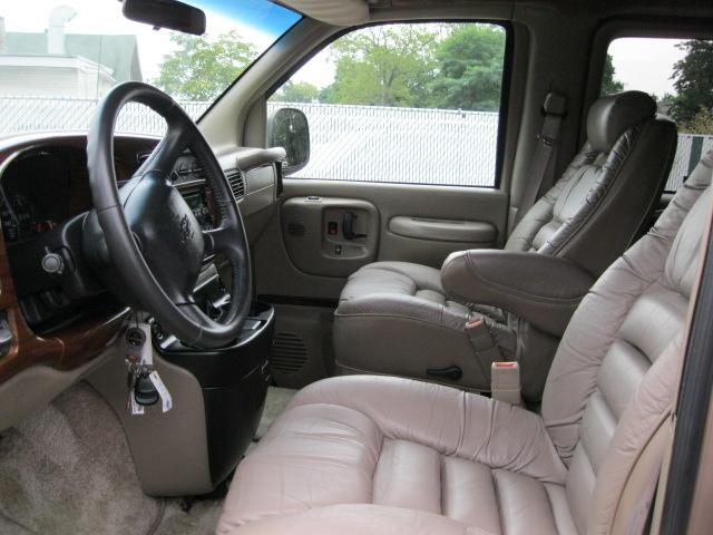 Chevrolet Express 2001 photo 5