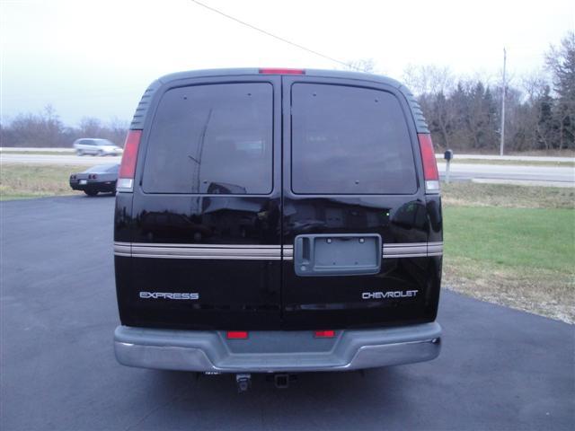 Chevrolet Express 2001 photo 4