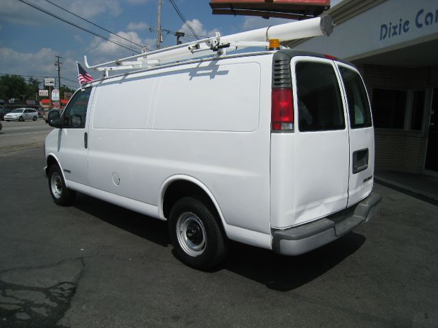 Chevrolet Express 2001 photo 4