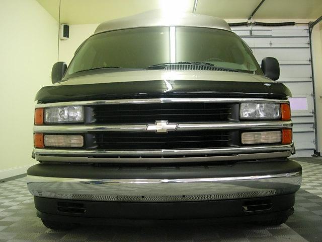 Chevrolet Express 2001 photo 0