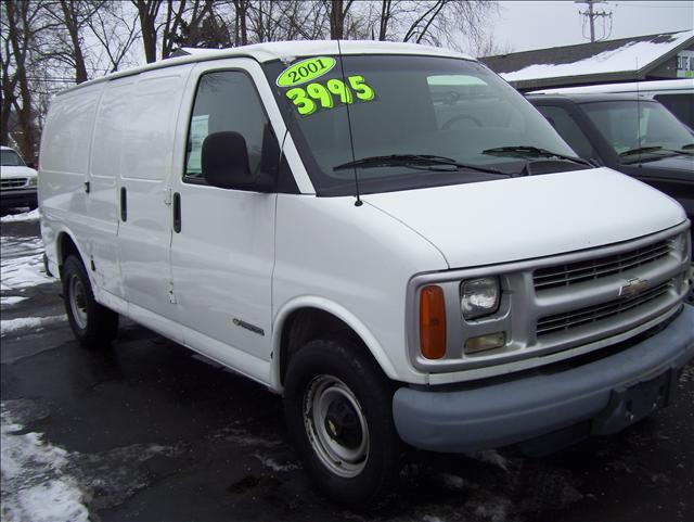 Chevrolet Express 2001 photo 1