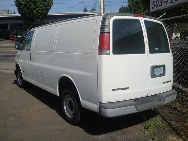 Chevrolet Express 2001 photo 1