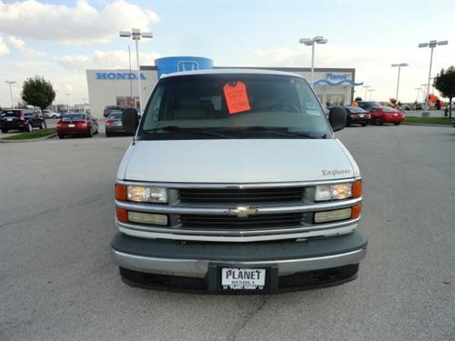 Chevrolet Express 2001 photo 1