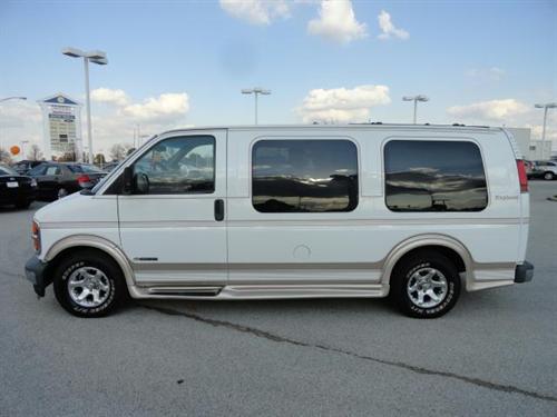 Chevrolet Express 2001 photo 3