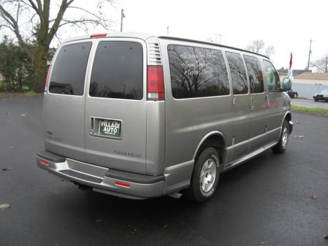 Chevrolet Express 2.5s Passenger Van