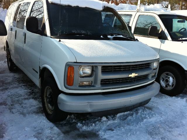 Chevrolet Express 2001 photo 1