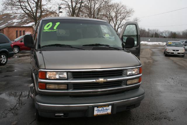 Chevrolet Express 2001 photo 4