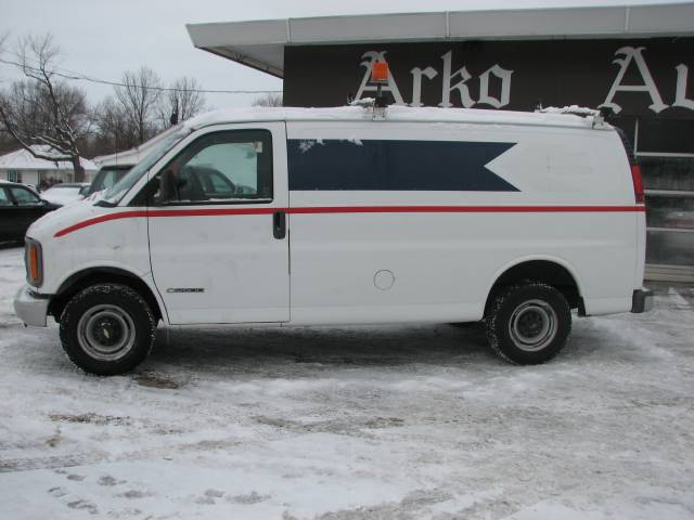 Chevrolet Express 2001 photo 1