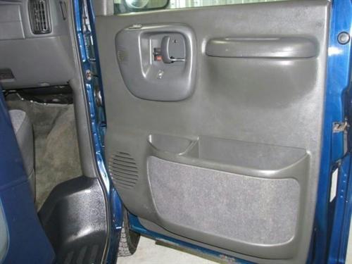 Chevrolet Express 2001 photo 3