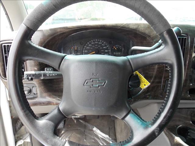 Chevrolet Express 2002 photo 14