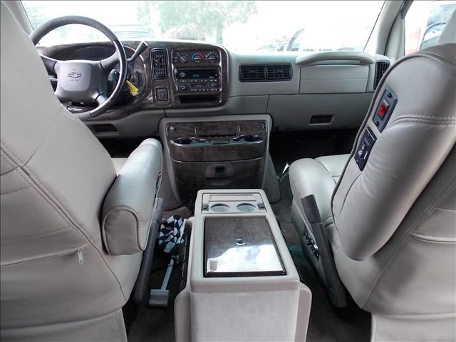 Chevrolet Express 2002 photo 3