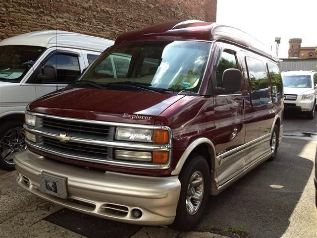 Chevrolet Express 2002 photo 4