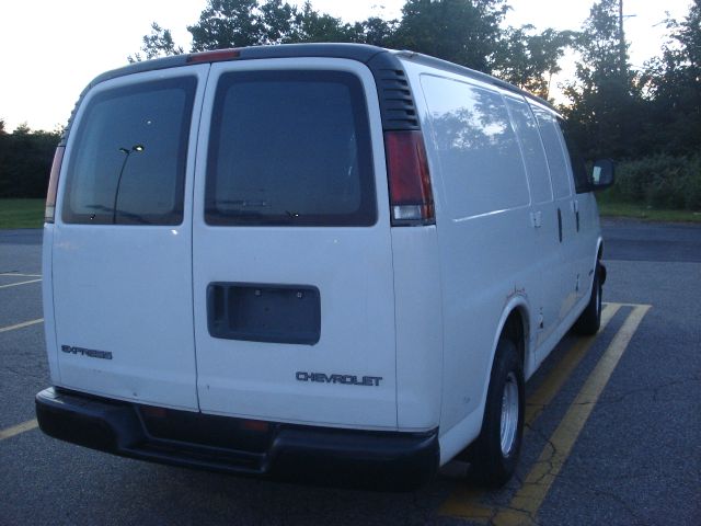 Chevrolet Express 2002 photo 4