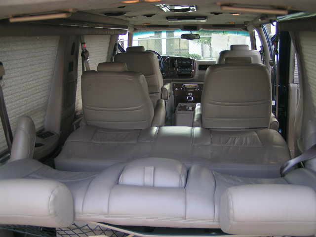 Chevrolet Express 2002 photo 24