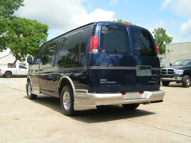 Chevrolet Express 2002 photo 30