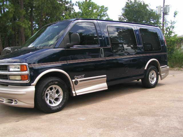 Chevrolet Express 2002 photo 31