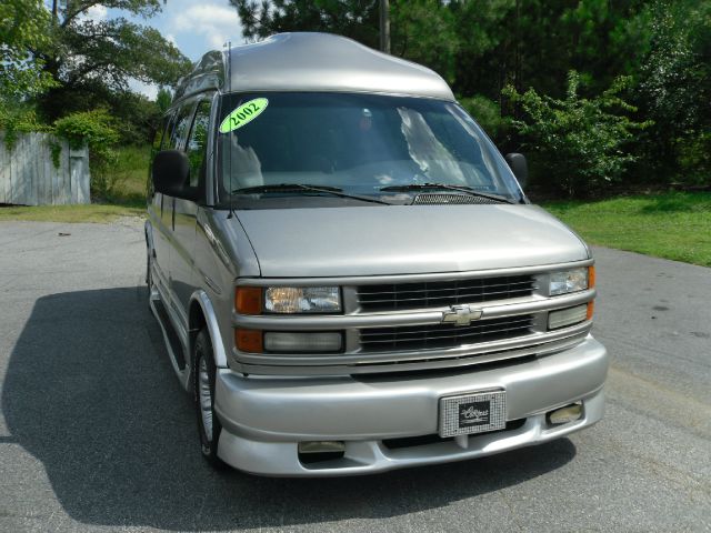 Chevrolet Express 750i 4dr Sdn Passenger Van