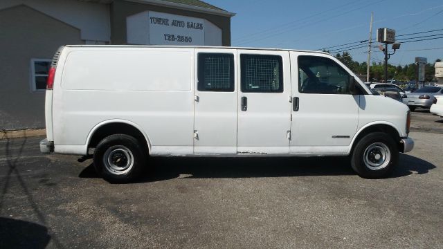 Chevrolet Express 2002 photo 3