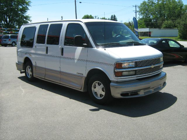 Chevrolet Express 2002 photo 5