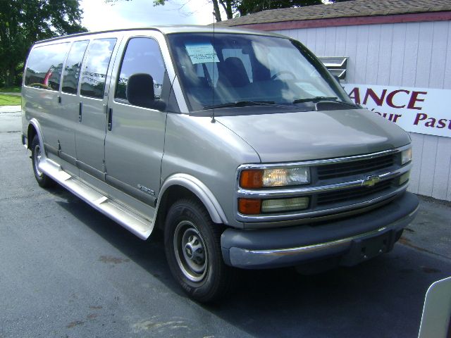 Chevrolet Express 2002 photo 4