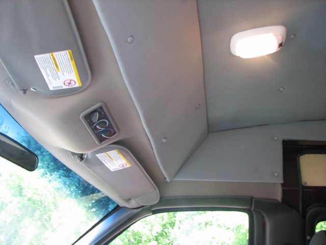 Chevrolet Express 2002 photo 3