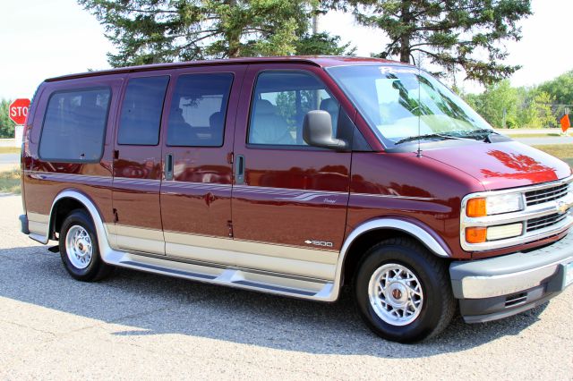 Chevrolet Express 2002 photo 4