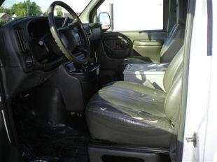 Chevrolet Express 2002 photo 2