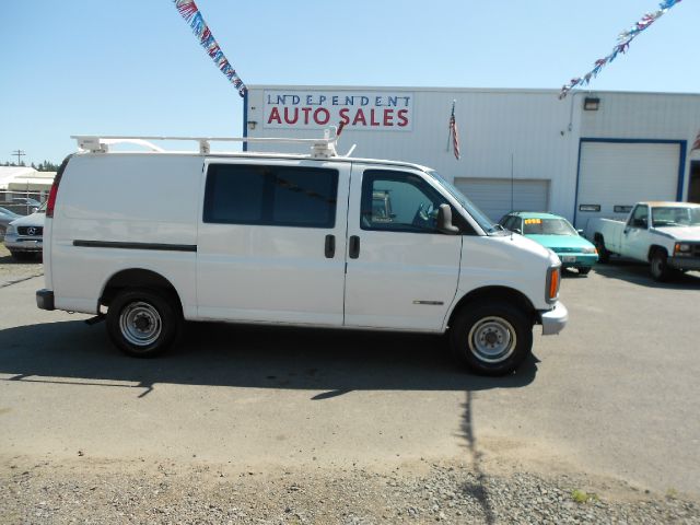 Chevrolet Express 2002 photo 2