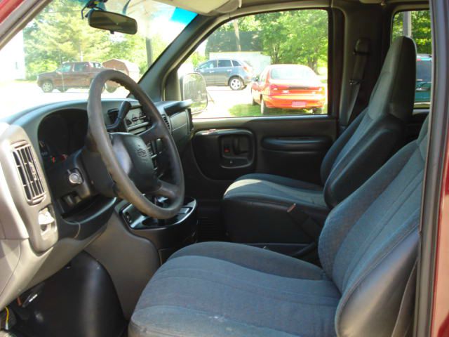 Chevrolet Express 2002 photo 3