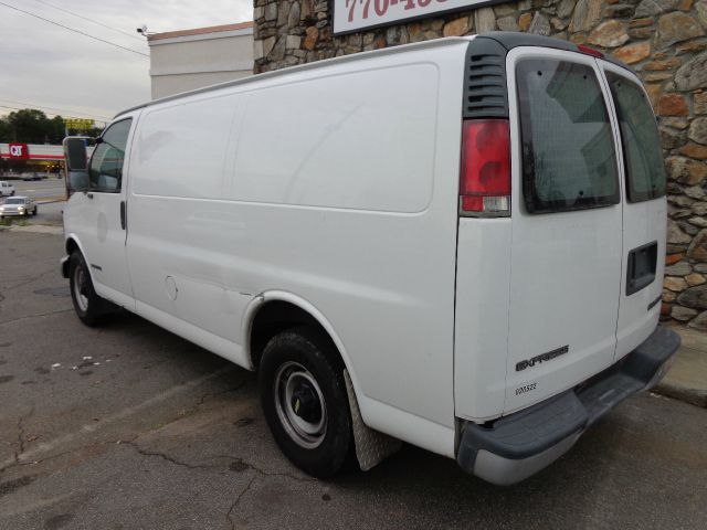 Chevrolet Express 2002 photo 3