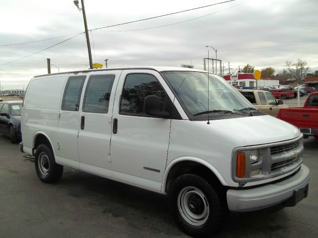 Chevrolet Express 2002 photo 3