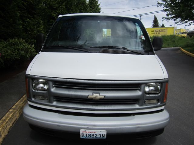 Chevrolet Express 2002 photo 8