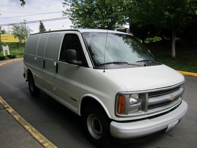 Chevrolet Express 2002 photo 9